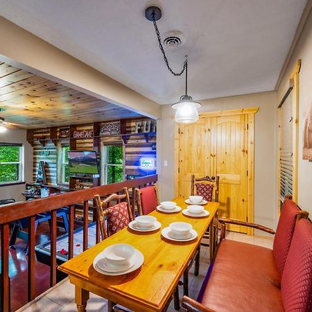 Beautiful Chalet With Fireplace And Large Game Room Gatlinburg Exterior photo